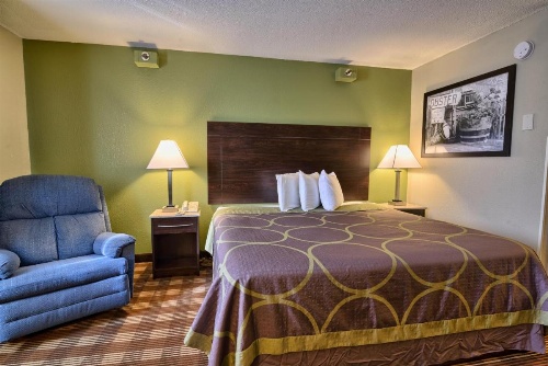 Super 8 by Wyndham Bangor image 20