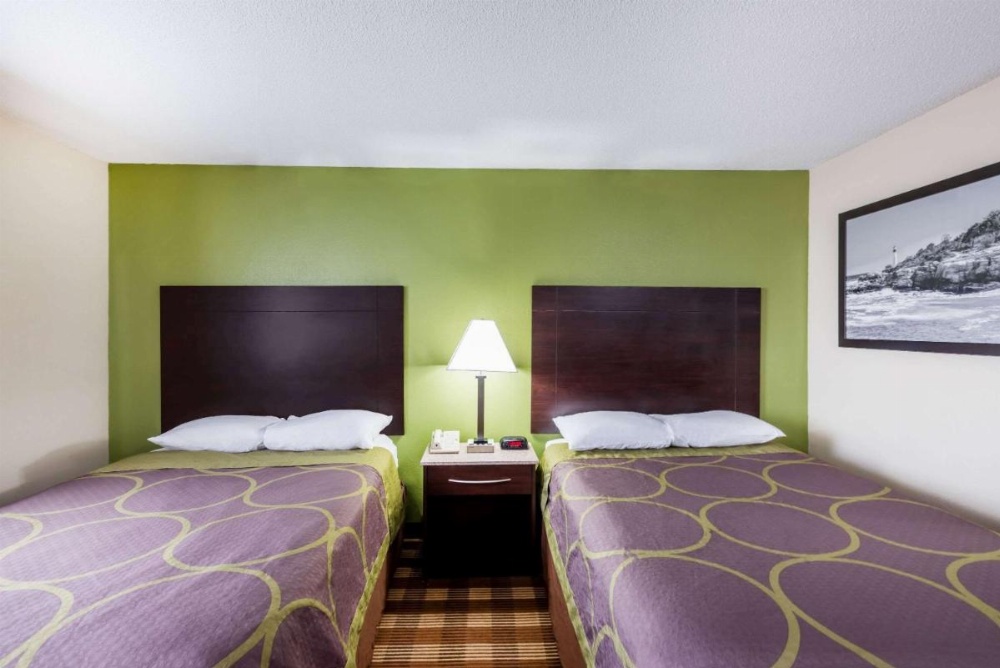Super 8 by Wyndham Bangor Image 26
