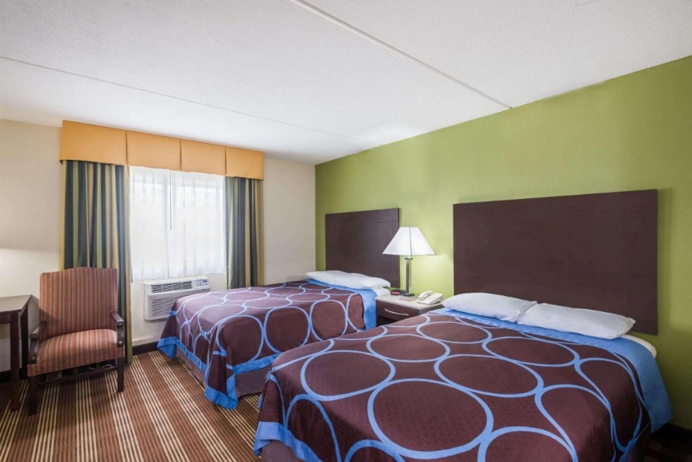 Super 8 by Wyndham Bangor Image 29