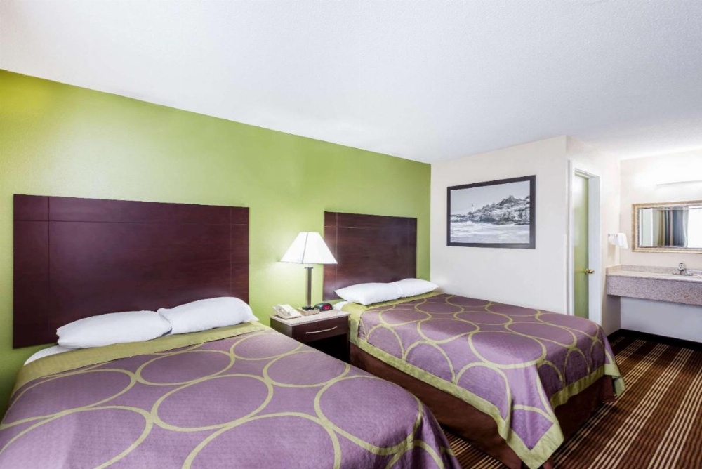 Super 8 by Wyndham Bangor Image 32